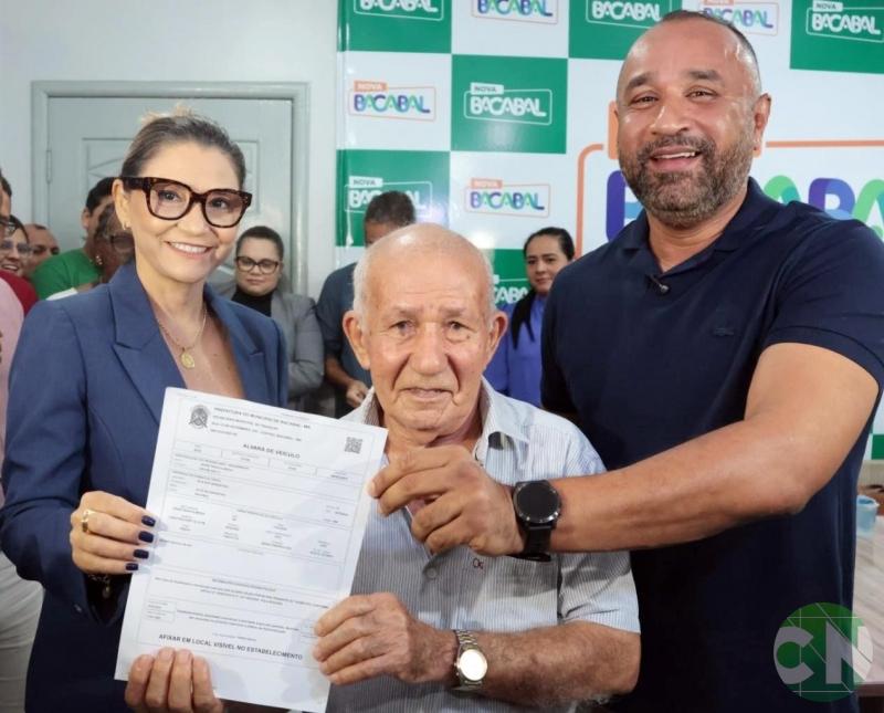 Prefeitura de Bacabal enfrenta o caos das placas vermelhas com a regularização do serviço de táxi e extinção de vagas falsas de taxistas