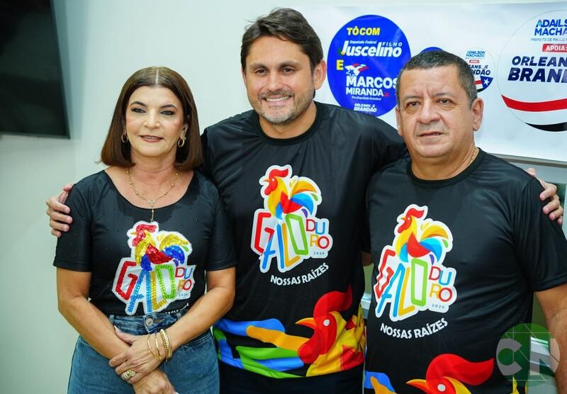 O prefeito Adailson Machado, a primeira-dama Dulcinha Maciel e o deputado Juscelino Filho celebram sucesso do segundo dia do Festival do Galo Duro em Paulo Ramos