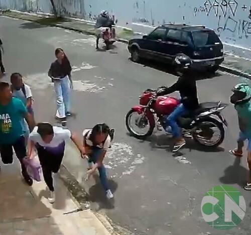 INSEGURANÇA: Um grupo de estudantes foram abordados por criminosos