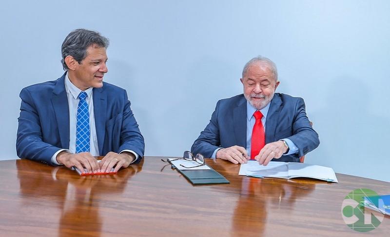 Governo anuncia proposta de salário mínimo a R$ 1.502 em 2025, alta de 6,37%