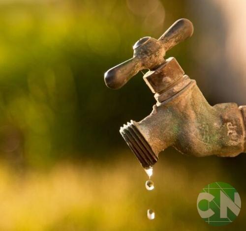 Segundo internautas o Júnior diretor do Saae proibiu a carro pipa de abastecer as famílias do bairro Santos Dumont 