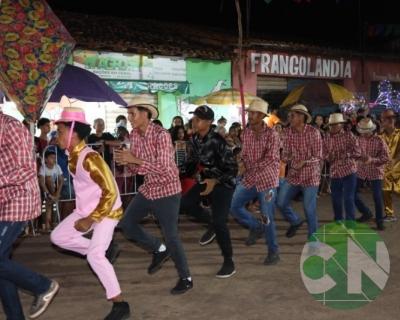 Arraiá na Terra da Bacaba