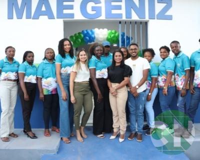 Reinauguração de escola