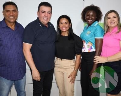 Reinauguração de escola