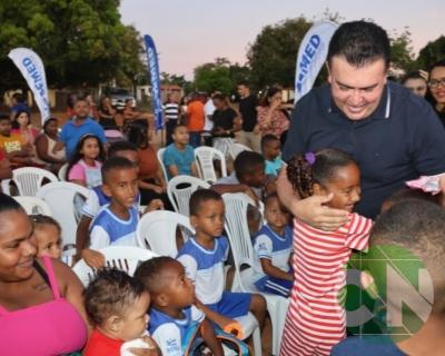 Reinauguração de escola