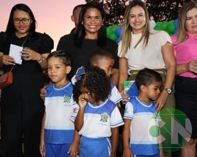 Reinauguração de escola