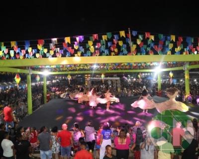 Primeira noite do São João em Bacabal 