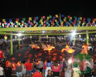 Primeira noite do São João em Bacabal 
