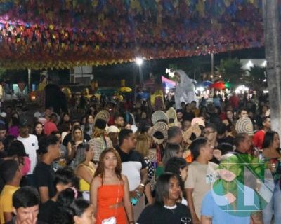 Primeira noite do São João em Bacabal 