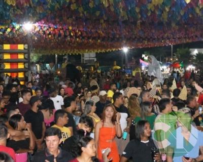 Primeira noite do São João em Bacabal 