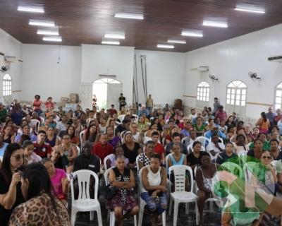 Entregas de óculos de grau pelo Deputado Roberto Costa 