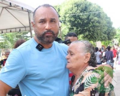 Entregas de óculos de grau pelo Deputado Roberto Costa 