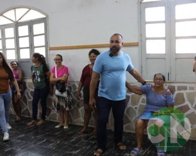 Entregas de óculos de grau pelo Deputado Roberto Costa 