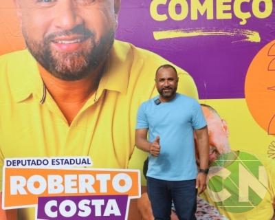 Entregas de óculos de grau pelo Deputado Roberto Costa 