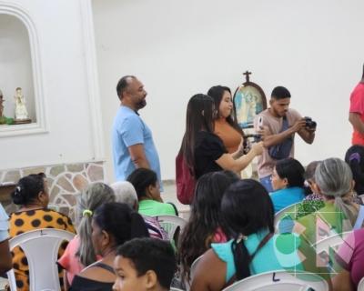 Entregas de óculos de grau pelo Deputado Roberto Costa 