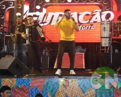 Quarta noite do São João na Terra da Bacaba 