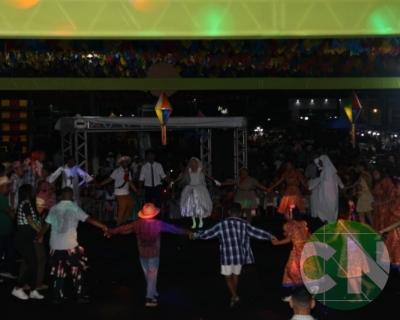 Quarta noite do São João na Terra da Bacaba 