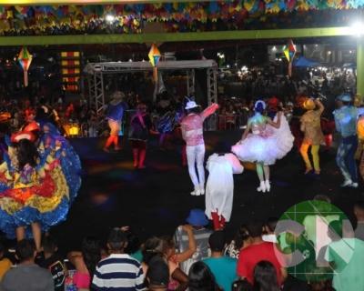 Quarta noite do São João na Terra da Bacaba 