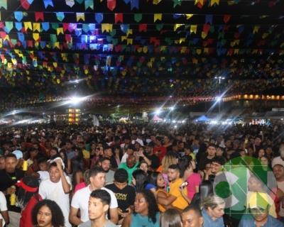 Última noite do Arraiá na Terra da Bacaba