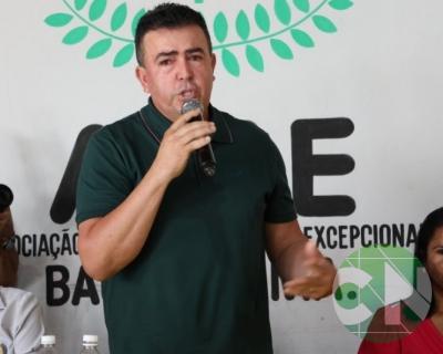 Entrega do novo transporte para a APAE doado pela prefeitura de Bacabal 