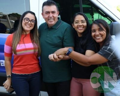 Entrega do novo transporte para a APAE doado pela prefeitura de Bacabal 