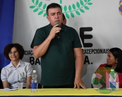 Entrega do novo transporte para a APAE doado pela prefeitura de Bacabal 