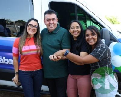Entrega do novo transporte para a APAE doado pela prefeitura de Bacabal 