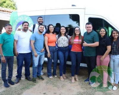 Entrega do novo transporte para a APAE doado pela prefeitura de Bacabal 