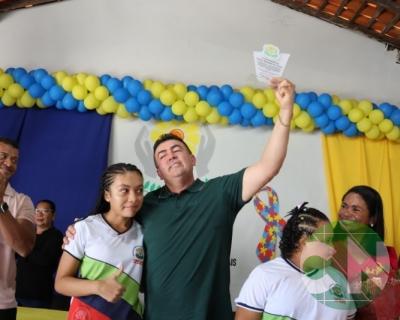 Entrega do novo transporte para a APAE doado pela prefeitura de Bacabal 