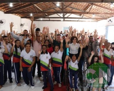 Entrega do novo transporte para a APAE doado pela prefeitura de Bacabal 