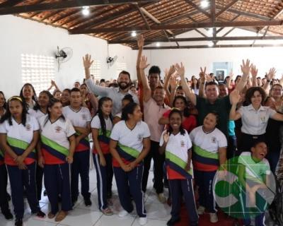 Entrega do novo transporte para a APAE doado pela prefeitura de Bacabal 