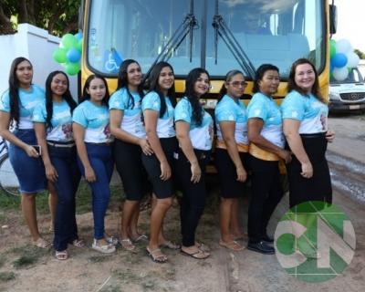 Entrega de novos veículos no povoado Bela Vista