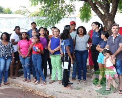 Entrega de novos veículos no povoado Bela Vista