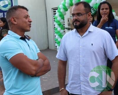 Entrega de novos veículos no povoado Bela Vista