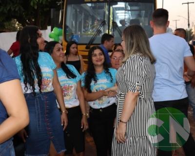 Entrega de novos veículos no povoado Bela Vista