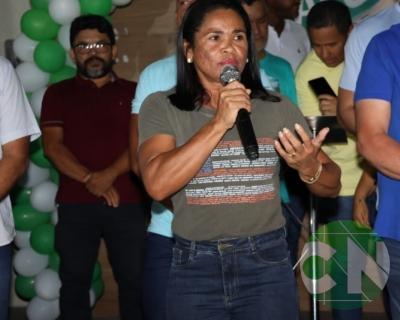 Entrega de novos veículos no povoado Bela Vista