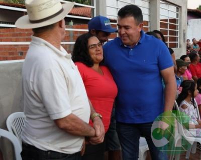 Entrega de novos veículos no povoado Bela Vista