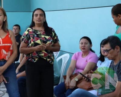 Entrega de novos veículos no povoado Bela Vista