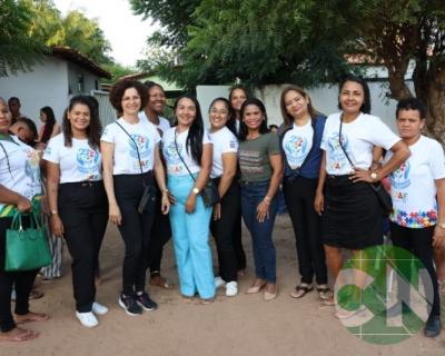 Entrega de novos veículos no povoado Bela Vista