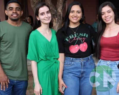 Entrega de novos veículos no povoado Bela Vista