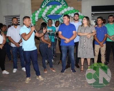 Entrega de novos veículos no povoado Bela Vista