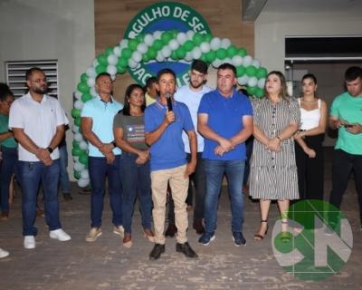 Entrega de novos veículos no povoado Bela Vista