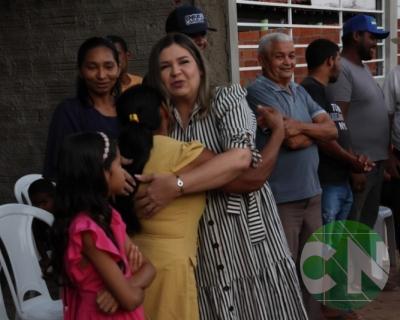 Entrega de novos veículos no povoado Bela Vista