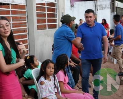 Entrega de novos veículos no povoado Bela Vista