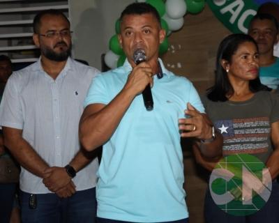 Entrega de novos veículos no povoado Bela Vista