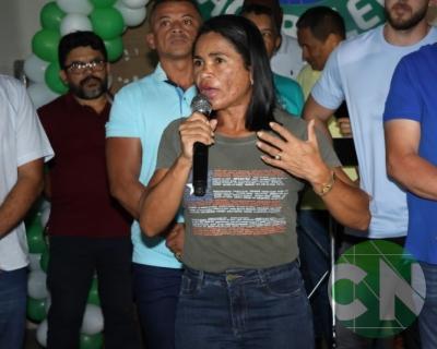 Entrega de novos veículos no povoado Bela Vista