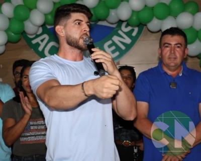 Entrega de novos veículos no povoado Bela Vista