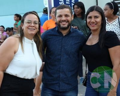 Entrega de novos veículos no povoado Bela Vista