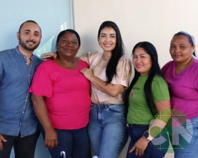 Entrega de novos veículos no povoado Bela Vista