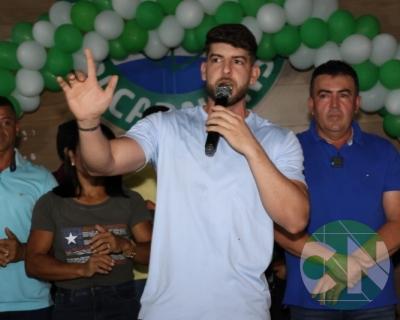 Entrega de novos veículos no povoado Bela Vista